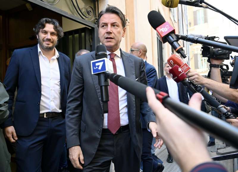 FRANCESCO SILVESTRI - GIUSEPPE CONTE - INCONTRO CON I PARLAMENTARI NEOELETTI M5S