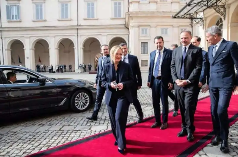 giorgia meloni con salvini e i leghisti al quirinale 