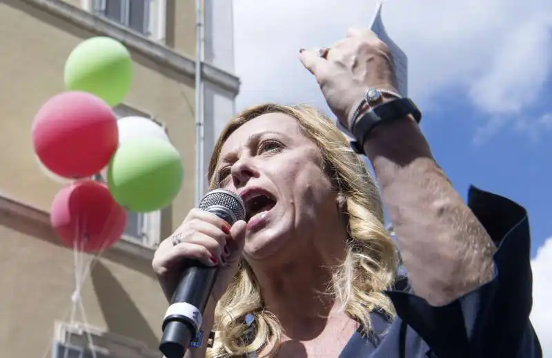 GIORGIA MELONI IN PIAZZA MONTECITORIO - 9 SETTEMBRE 2019