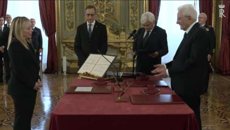 giorgia meloni sergio mattarella giuramento