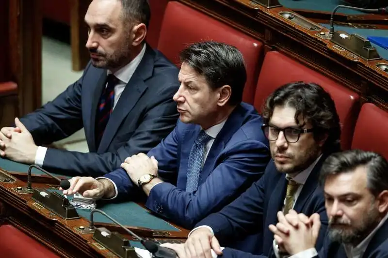 GIUSEPPE CONTE ALLA CAMERA 