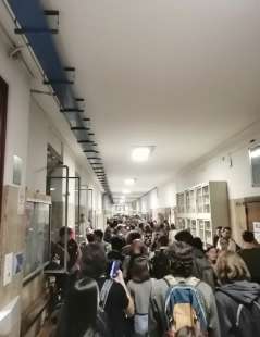 gli studenti occupano la facolta di scienze politiche alla sapienza 4