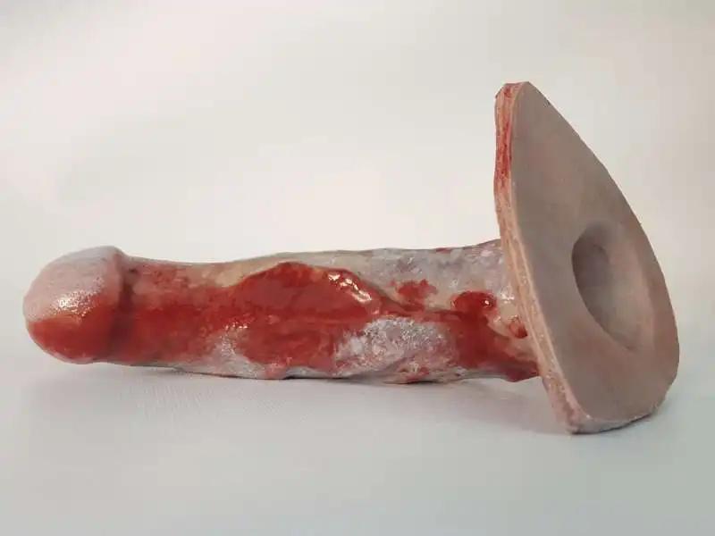 halloween dildo sangue