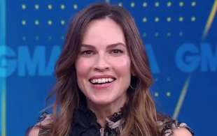 Hilary Swank annuncia la sua gravidanza