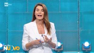 ilaria d'amico che c'e' di nuovo 1