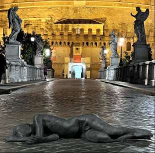 in flagella paratus sum la scultura di jago a ponte sant angelo, roma 4