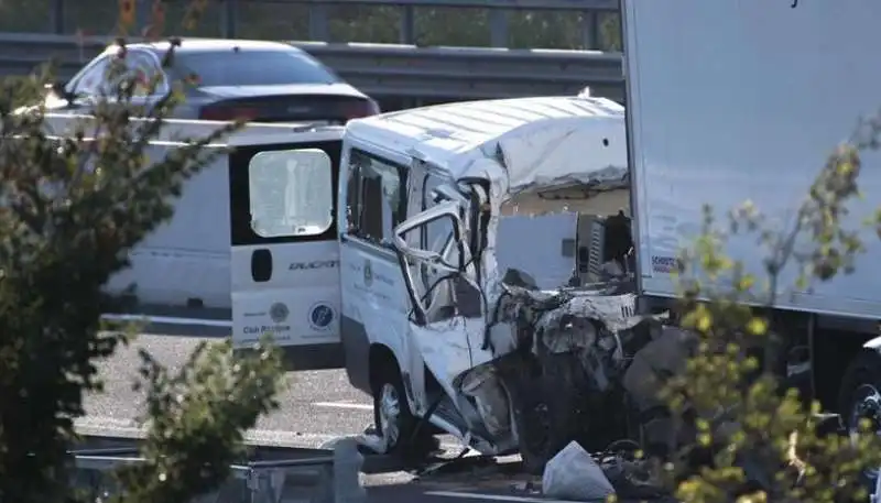 incidente a4   san dona di piave   2