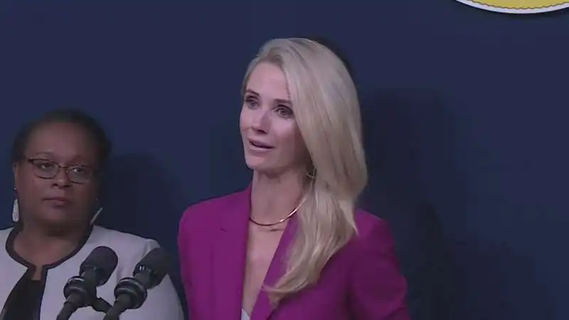 jennifer siebel newsom 4