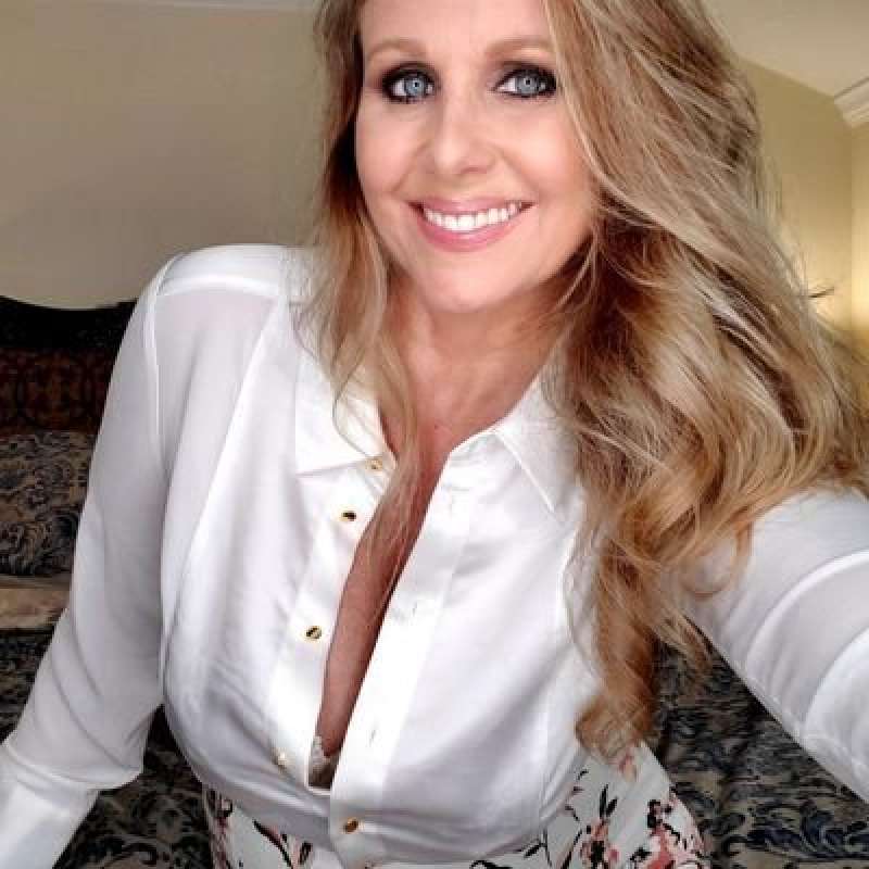 julia ann 2