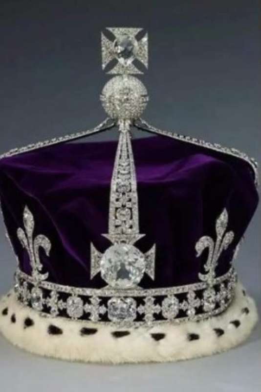 LA CORONA CON IL DIAMANTE KOH-I-NOOR