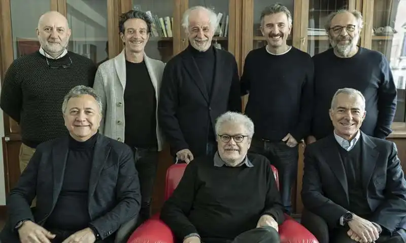 la stranezza   il cast 