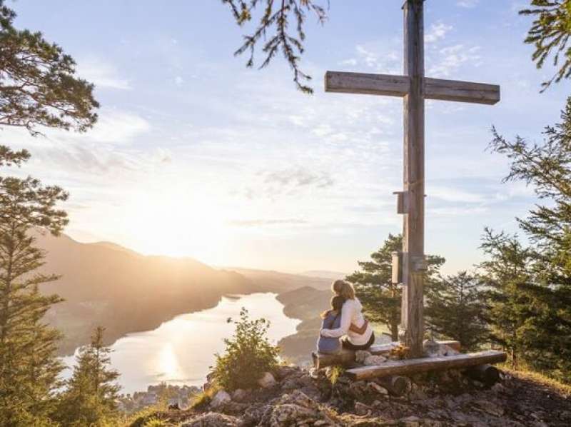 le montagne sul lago di fuschlsee