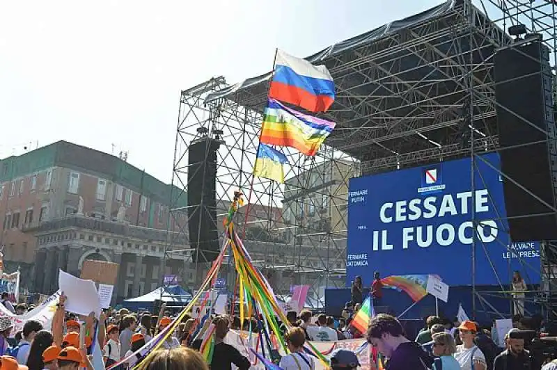 manifestazione per la pace napoli       1