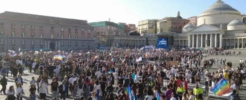 manifestazione per la pace napoli       7