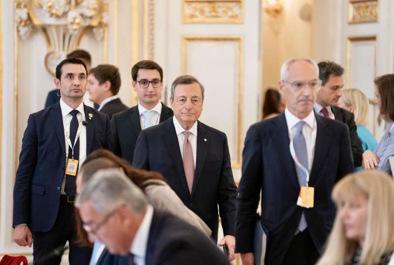 mario draghi a praga