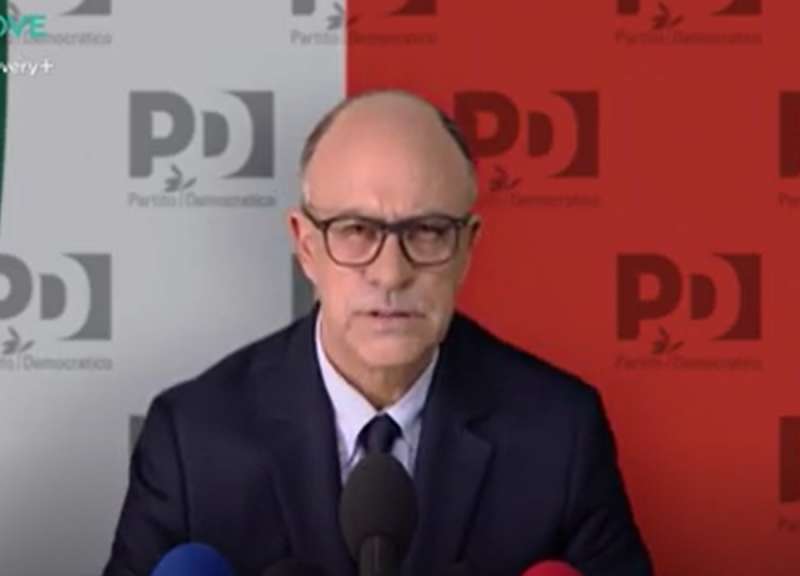 maurizio crozza enrico letta