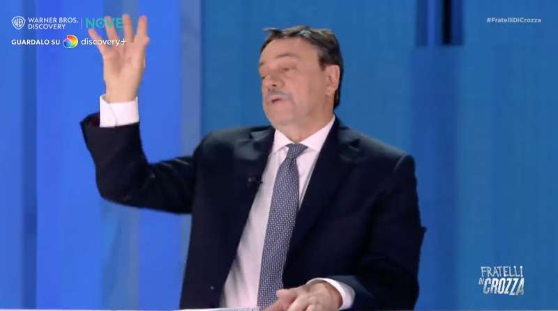 maurizio crozza imita matteo salvini 3