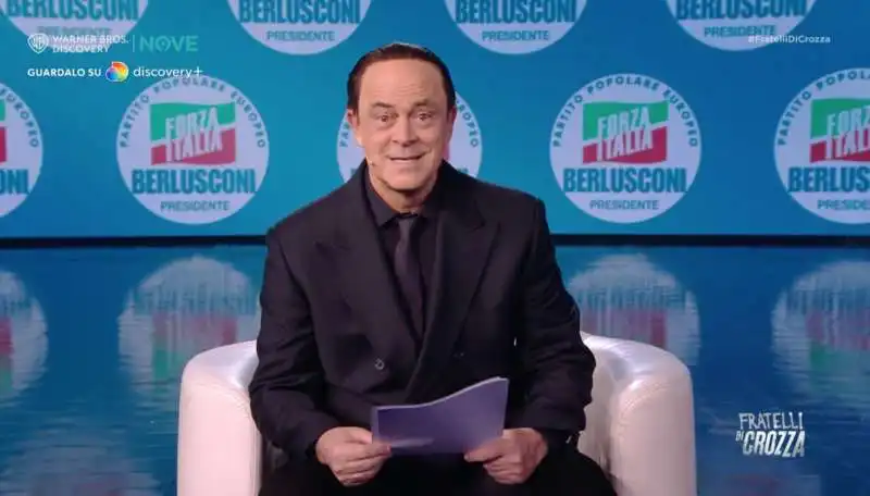 maurizio crozza imita silvio berlusconi   4