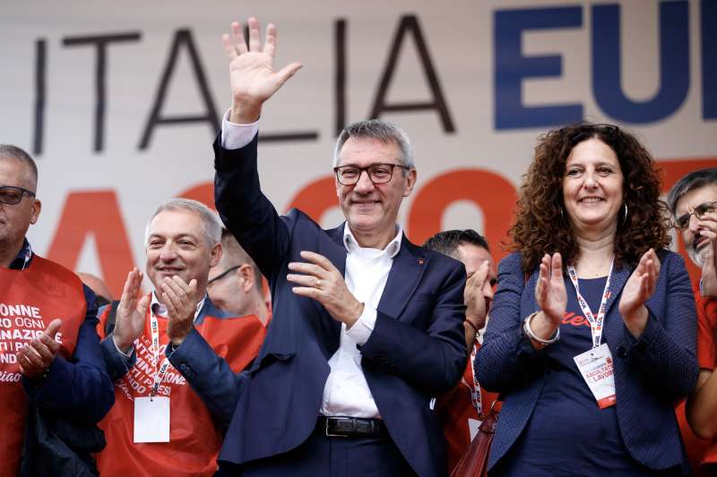 maurizio landini manifestazione cgil 4