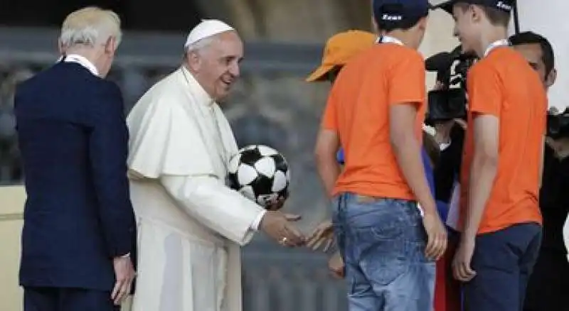 PAPA FRANCESCO SPORT