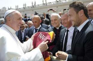 PAPA FRANCESCO TOTTI