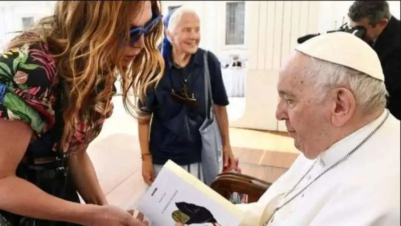 papa francesco transgender