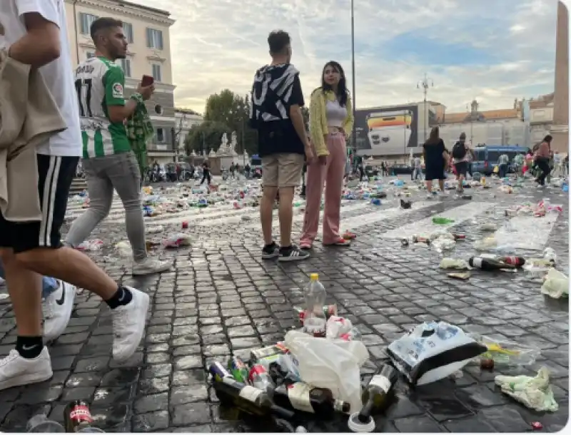 piazza del popolo tifosi betis 