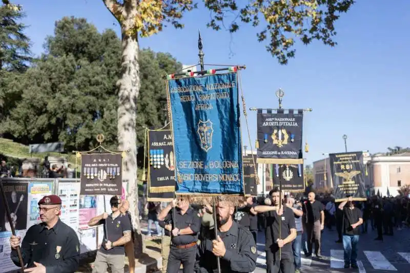 predappio, corteo degli arditi per il centenario marcia su roma   12