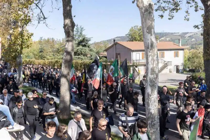 predappio, corteo degli arditi per il centenario marcia su roma   25