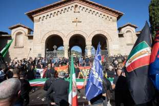 predappio, corteo degli arditi per il centenario marcia su roma 31