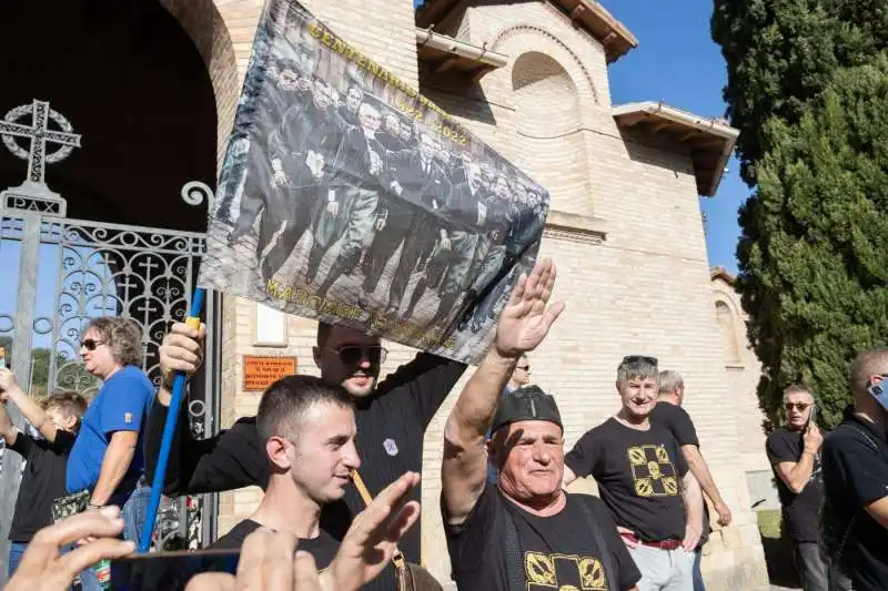 predappio, corteo degli arditi per il centenario marcia su roma   48