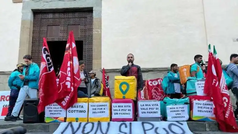 protesta rider a firenze