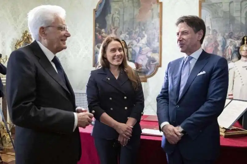 sergio mattarella   alessandra locatelli   giuseppe conte 