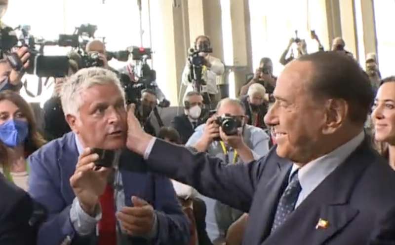 SILIVIO BERLUSCONI ENRICO LUCCI 1