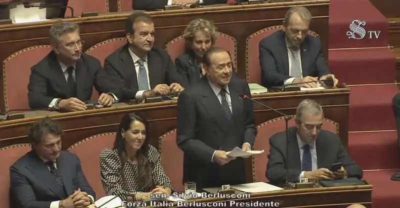 silvio berlusconi al senato   5