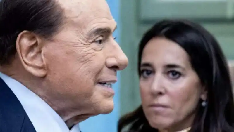 SILVIO BERLUSCONI LICIA RONZULLI