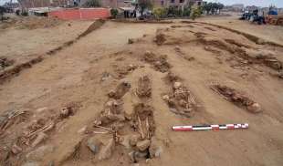 tombe di bambini in peru 5