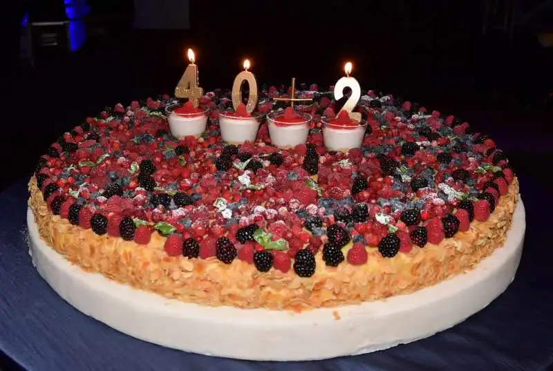 torta di compleanno