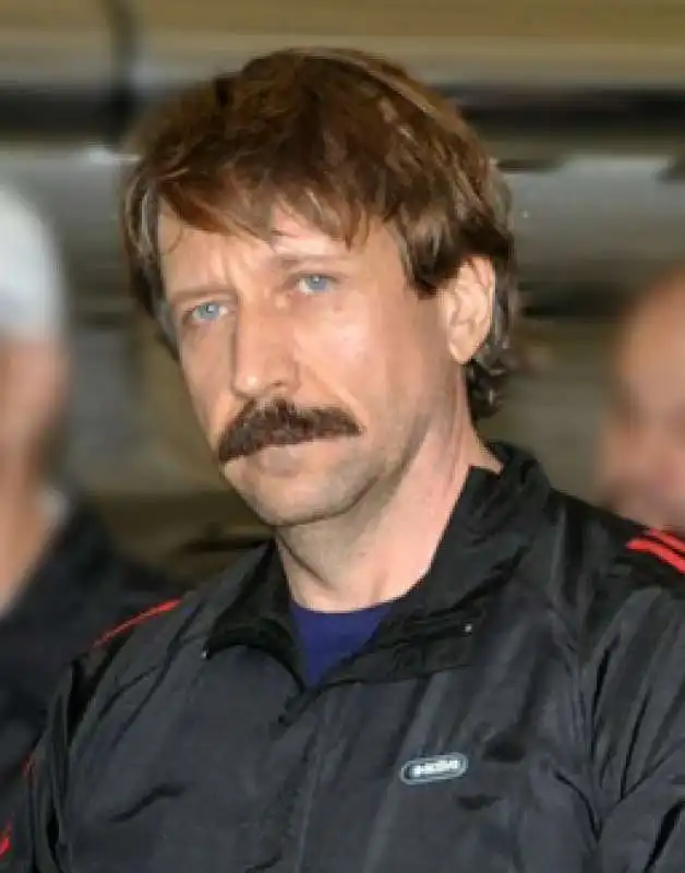 viktor bout 2