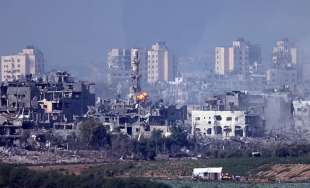 attacco israeliano su gaza 1