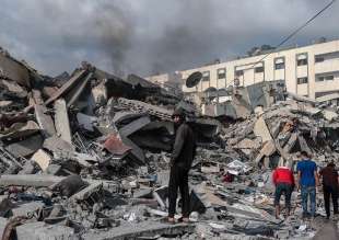 bombardamenti su gaza foto di motaz azaiza 4