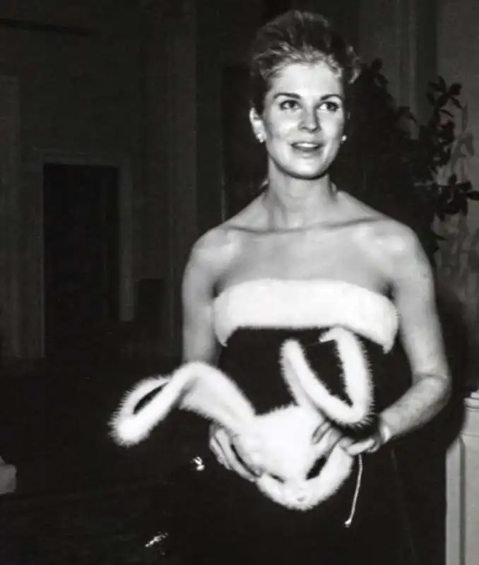 candice bergen   black & white ball 