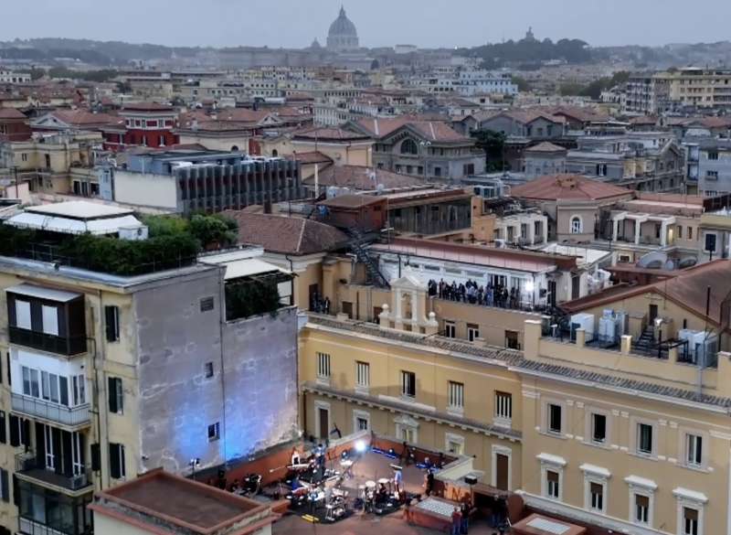 concerto di calcutta a via teulada 2