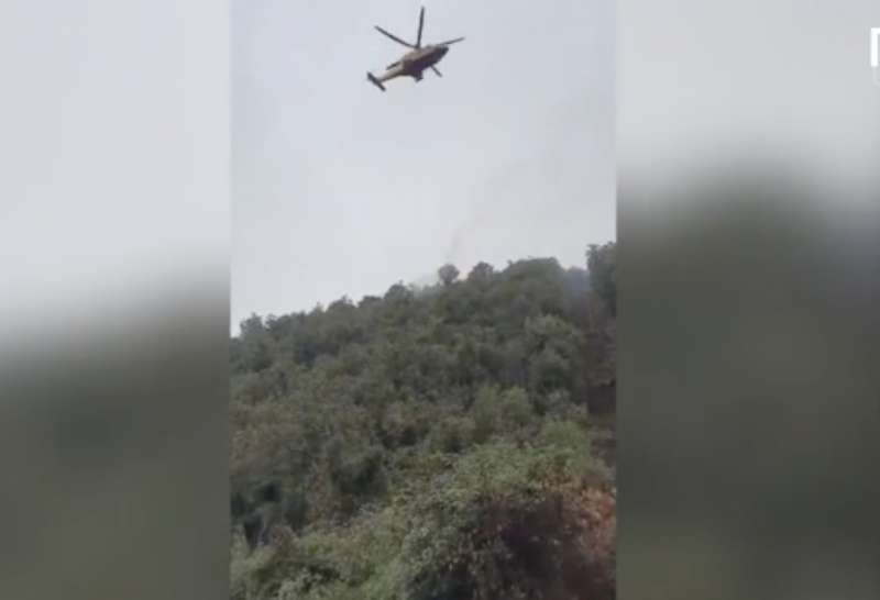 elicottero precipita nei boschi al confine tra liguria e toscana 3