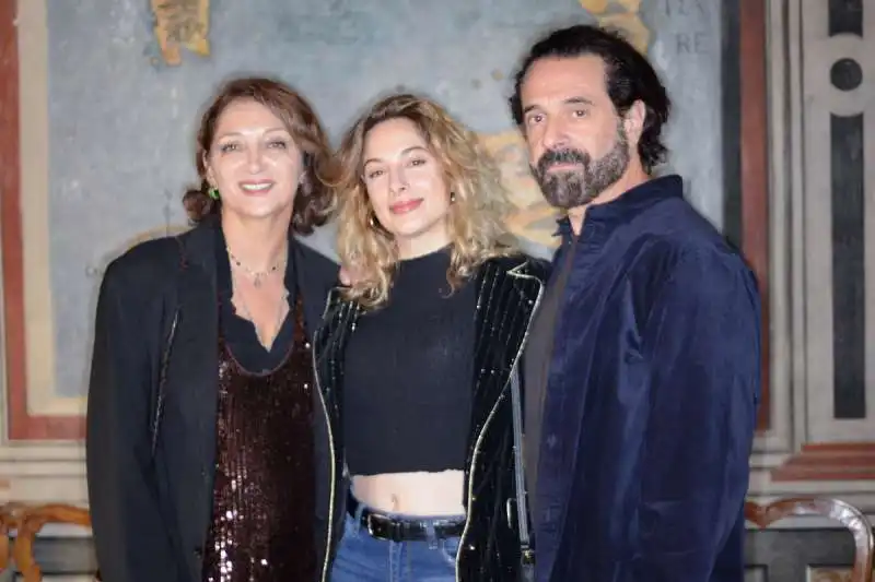 ennio capasa con dragana e annaluisa