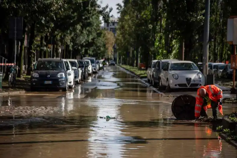 esondazione del fiume seveso a milano   102