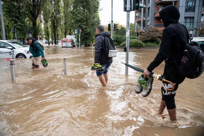 esondazione del fiume seveso a milano 93