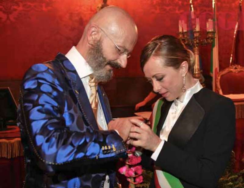 giorgia meloni celebra il matrimonio di oscar giannino con margherita brindisi