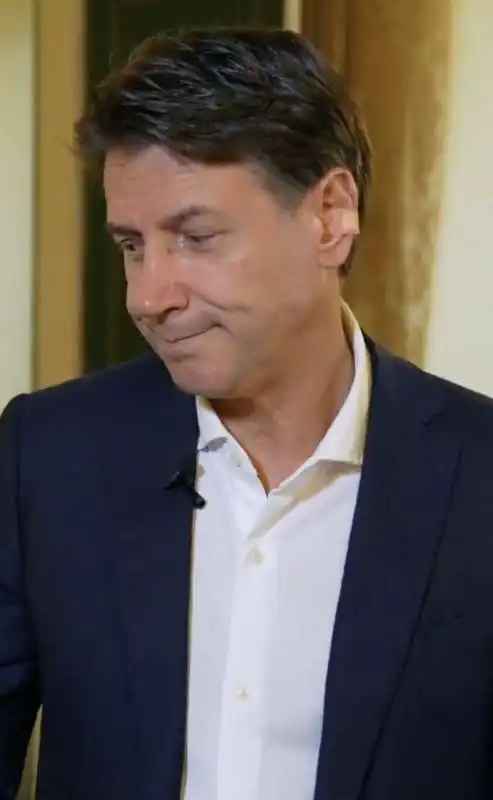 il video di giuseppe conte per un anno di governo meloni   3