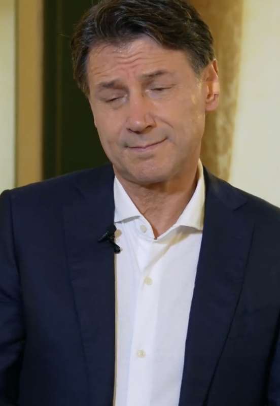 il video di giuseppe conte per un anno di governo meloni 6